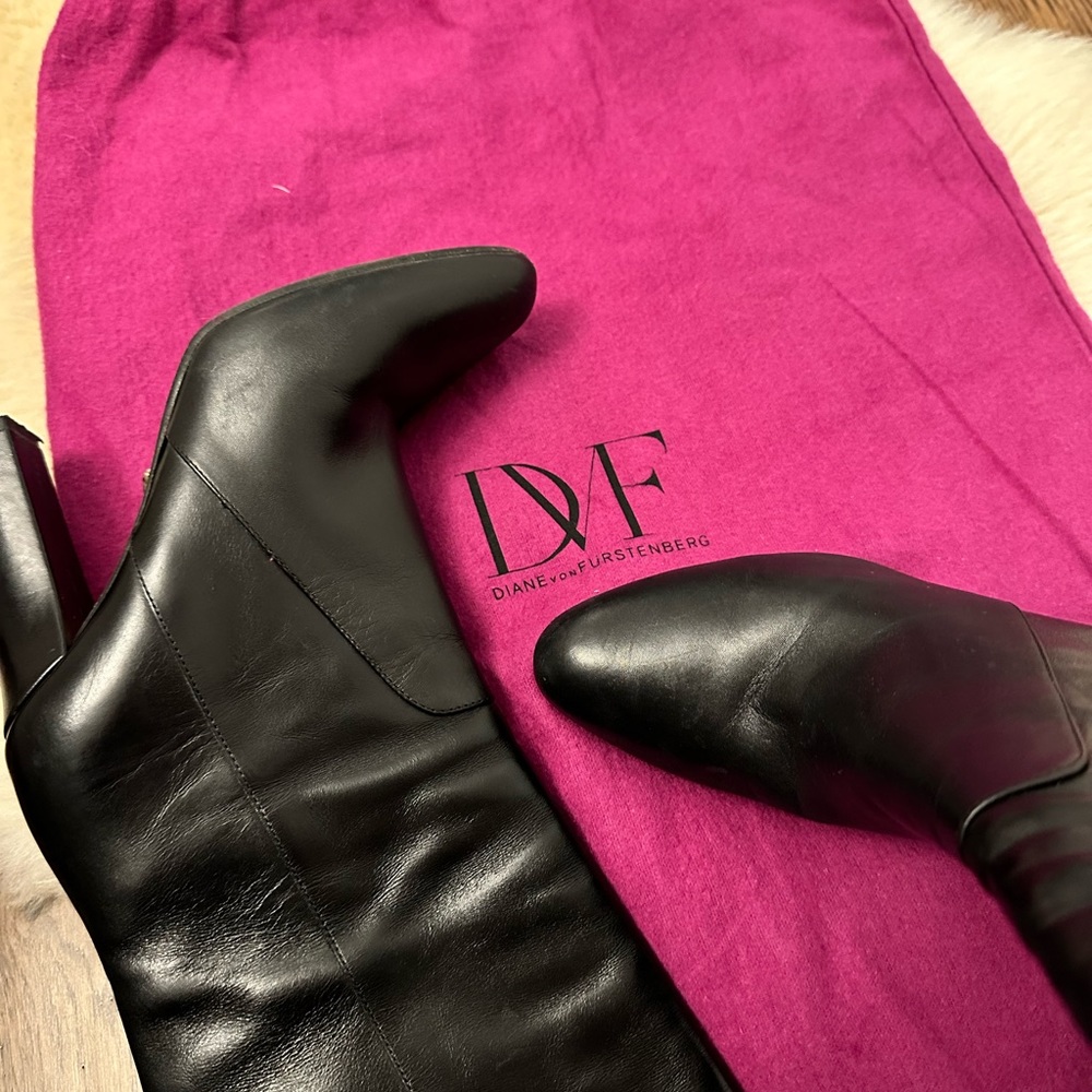 Diane Von Furstenberg Leather Boots EUC